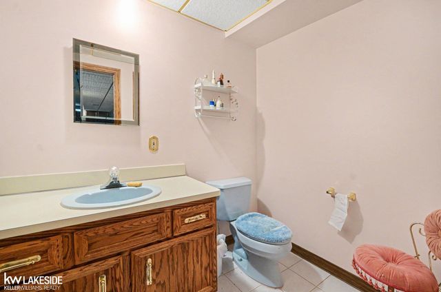 3940 Wayfarer Drive, Troy, MI 48083