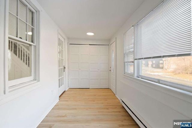 112 Rutherford Avenue, Lyndhurst, NJ 07071