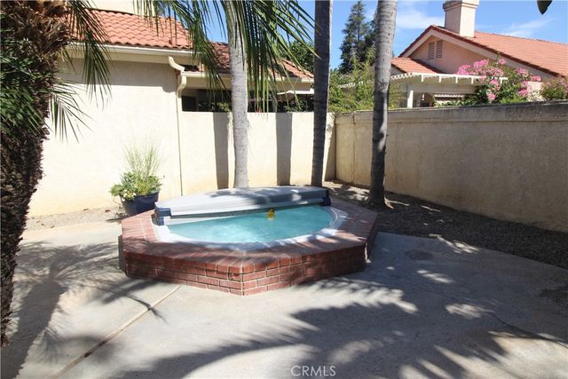 8205 New Castle Street, Bakersfield, CA 93311