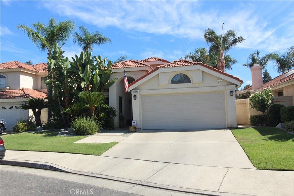 8205 New Castle Street, Bakersfield, CA 93311