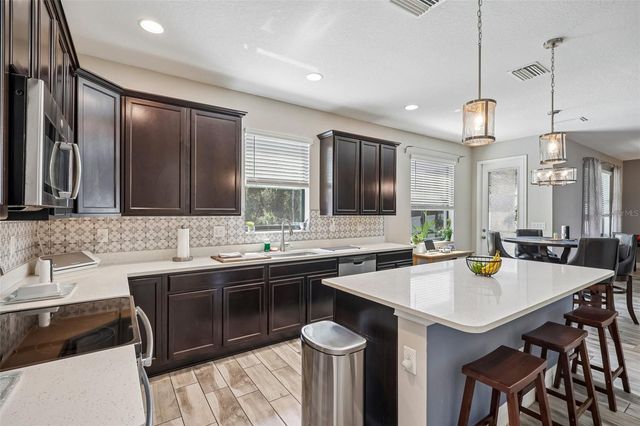 1605 ANASTACIA LANE, Sun City Center, FL 33573