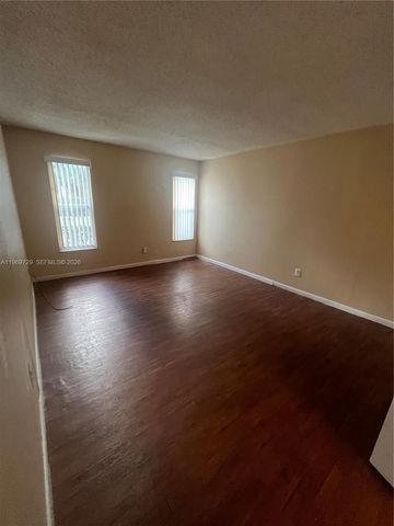 2800 NW 56th Ave E104, Lauderhill, FL 33313