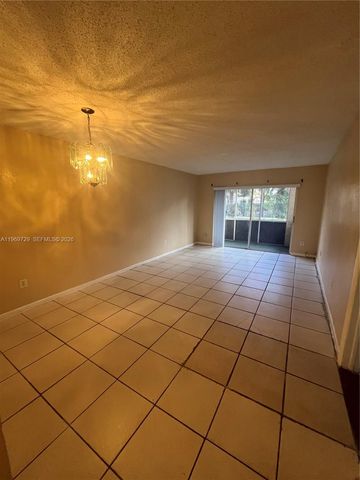 2800 NW 56th Ave E104, Lauderhill, FL 33313