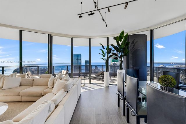 1000 Brickell Plz PH6002, Miami, FL 33131