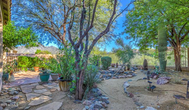 10655 E AUTUMN SAGE Drive, Scottsdale, AZ 85255