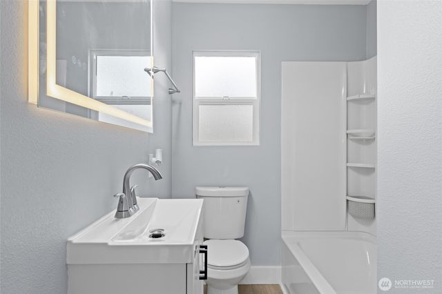 817 114th Street S, Tacoma, WA 98444