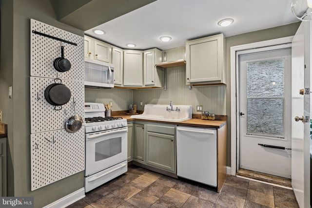 440 N 38TH ST, Philadelphia, PA 19104