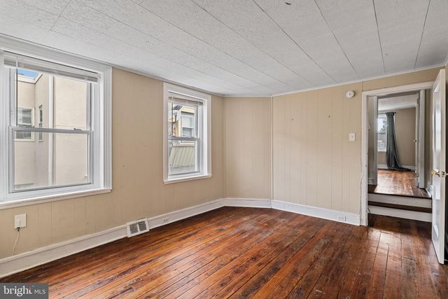 440 N 38TH ST, Philadelphia, PA 19104