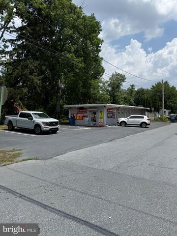 402 WILLOW ST, Highspire, PA 17034