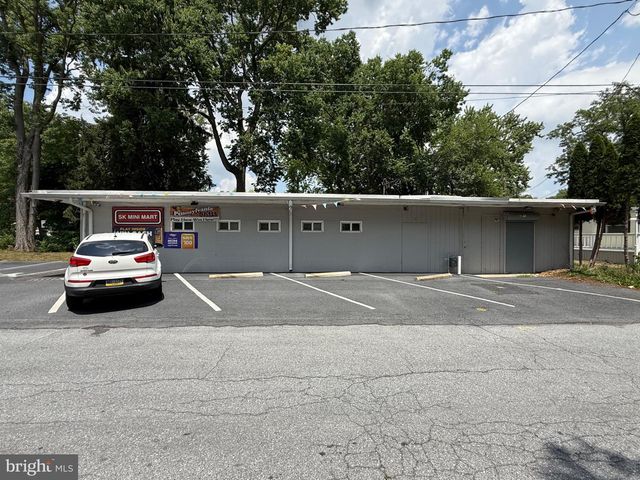 402 WILLOW ST, Highspire, PA 17034