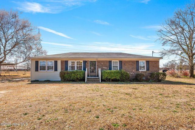 2004 Hilltop Lane, Goldsboro, NC 27530