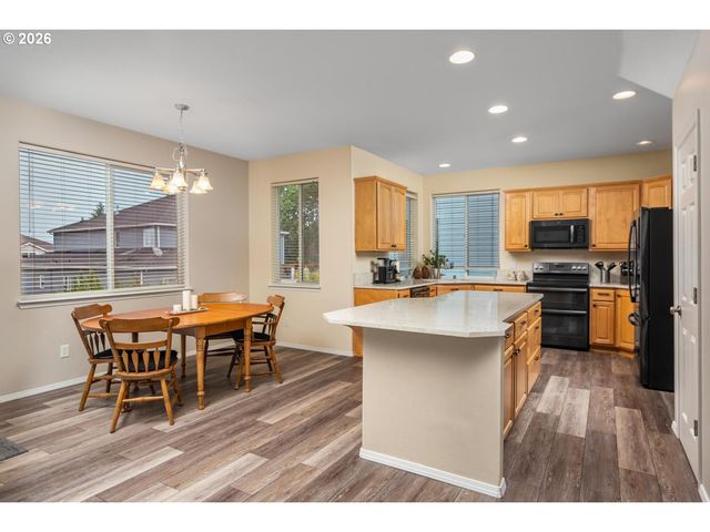 12225 Sw KELLY Ln, Tigard, OR 97223