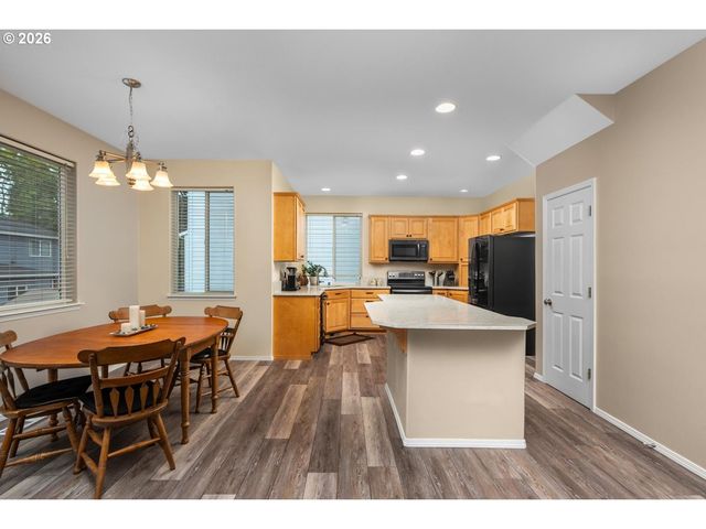 12225 Sw KELLY Ln, Tigard, OR 97223