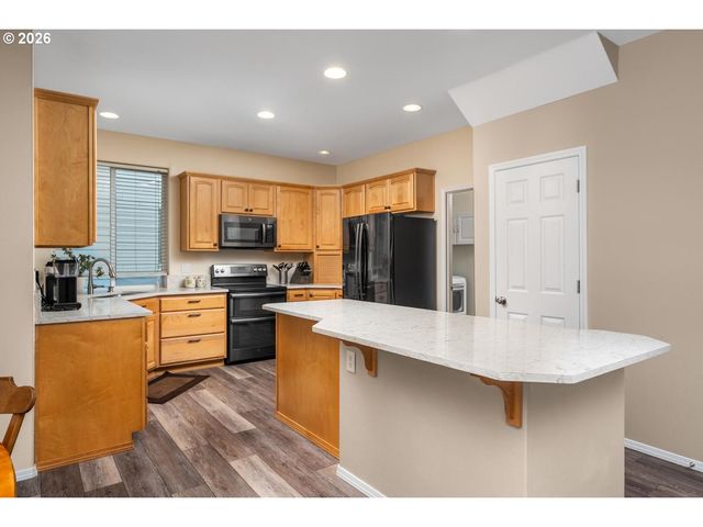 12225 Sw KELLY Ln, Tigard, OR 97223