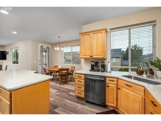 12225 Sw KELLY Ln, Tigard, OR 97223