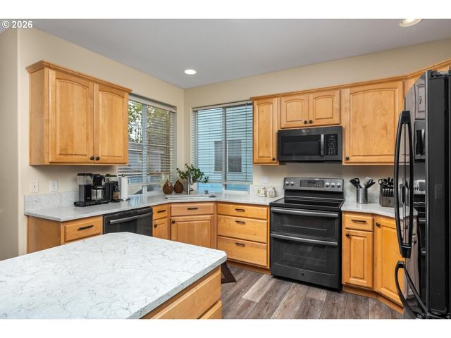 12225 Sw KELLY Ln, Tigard, OR 97223