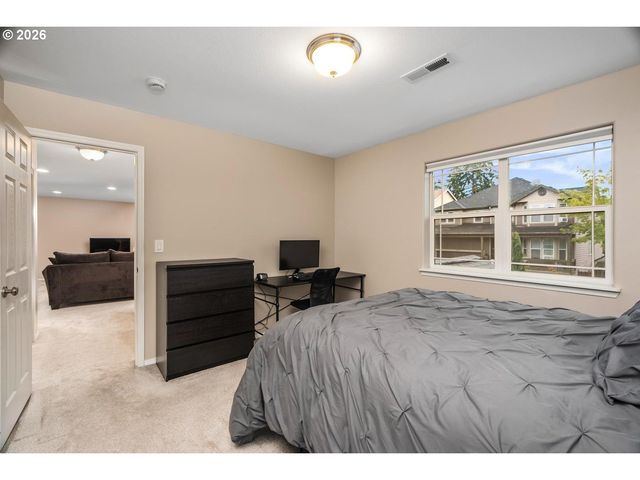 12225 Sw KELLY Ln, Tigard, OR 97223