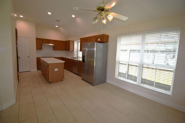 1822 Diamond Brook Drive, Houston, TX 77062