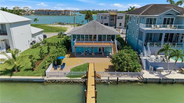 23 Pelican ST, Naples, FL 34113