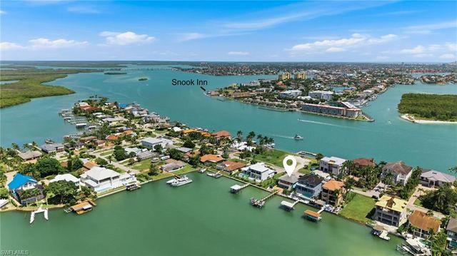 23 Pelican ST, Naples, FL 34113