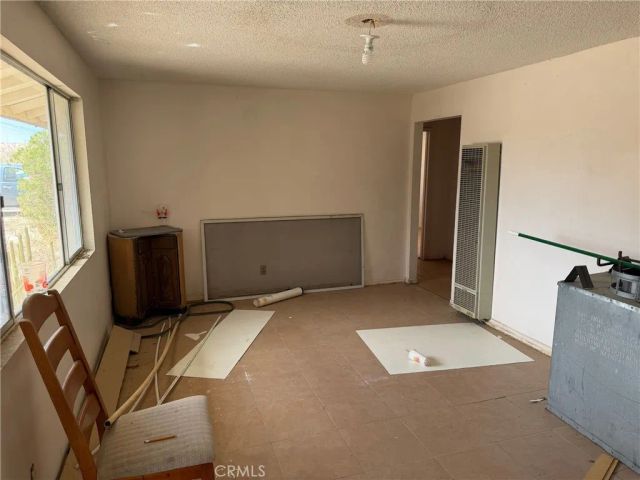 6587 Rose Ellen Avenue, 29 Palms, CA 92277