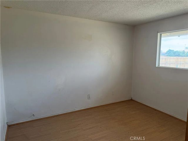 6587 Rose Ellen Avenue, 29 Palms, CA 92277