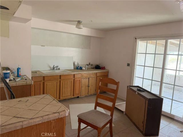 6587 Rose Ellen Avenue, 29 Palms, CA 92277