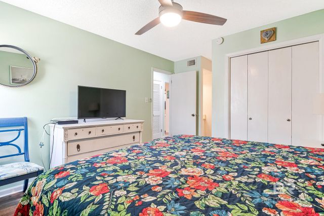 952 WEST BEACH Boulevard 214, Gulf Shores, AL 36542