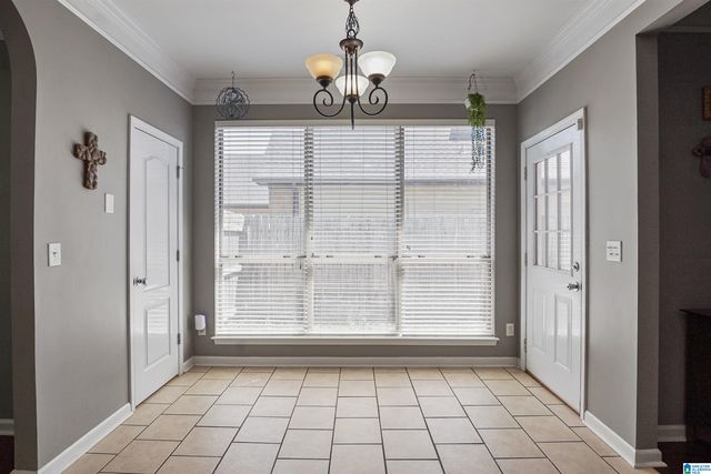 657 BARKLEY CIRCLE, Alabaster, AL 35007