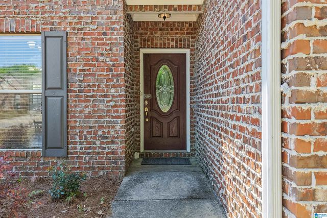 657 BARKLEY CIRCLE, Alabaster, AL 35007