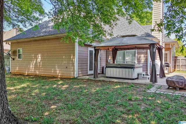 657 BARKLEY CIRCLE, Alabaster, AL 35007