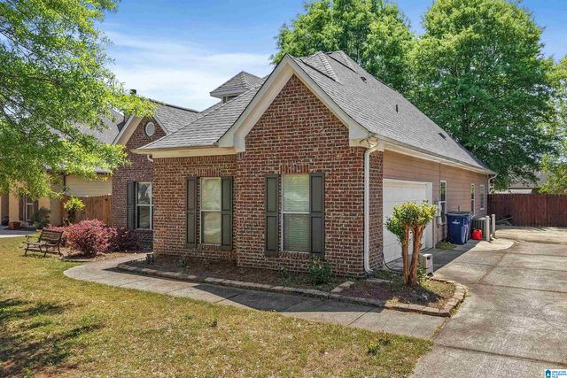 657 BARKLEY CIRCLE, Alabaster, AL 35007