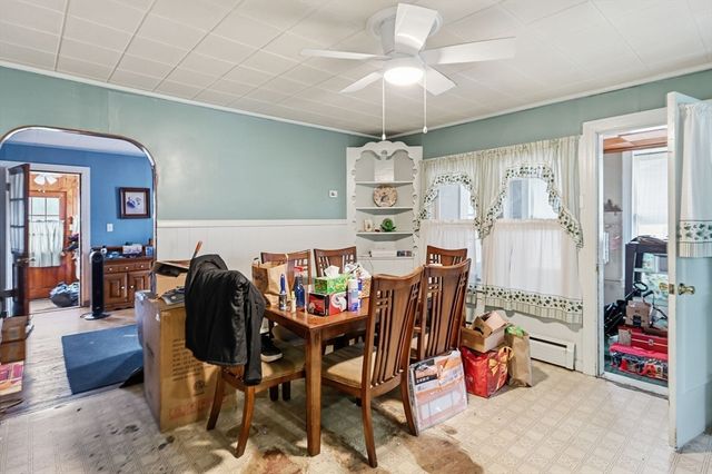 71 Worthington St, Chicopee, MA 01020