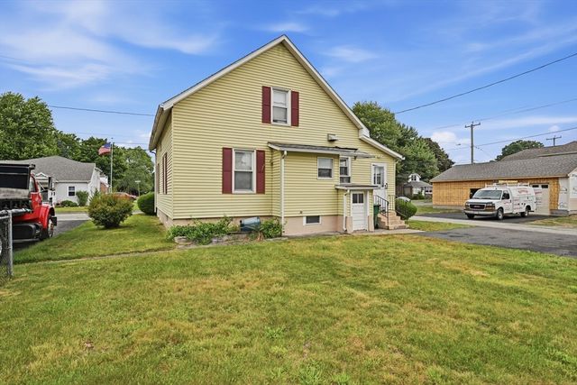 71 Worthington St, Chicopee, MA 01020