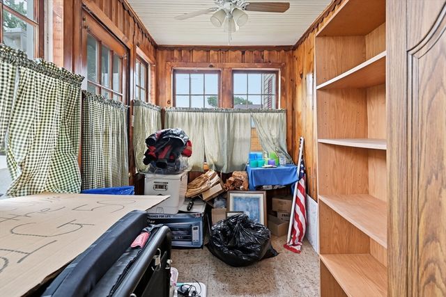 71 Worthington St, Chicopee, MA 01020