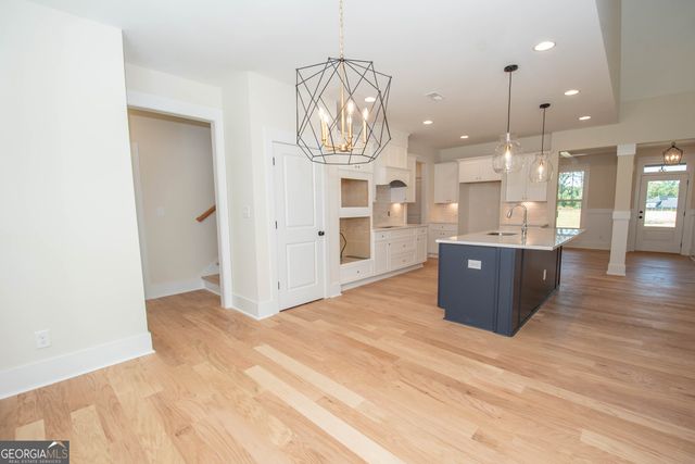 17 Hedge Court, Newnan, GA 30263