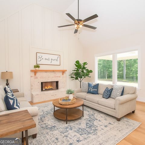 17 Hedge Court, Newnan, GA 30263