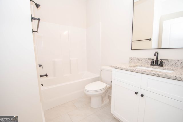 17 Hedge Court, Newnan, GA 30263