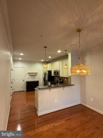 43603 MCDOWELL SQ, Leesburg, VA 20176