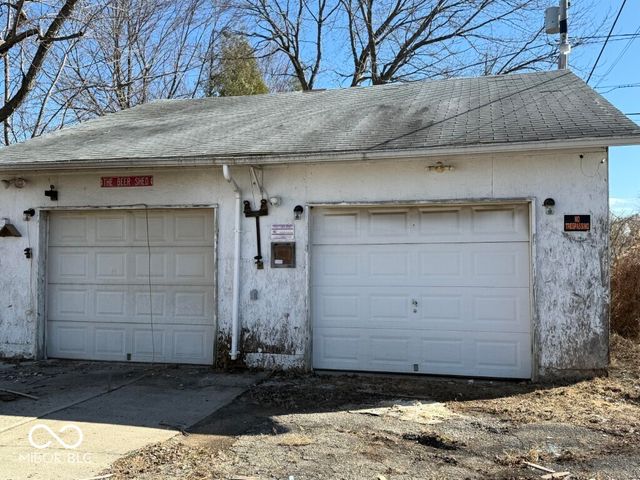 207 S Black Street, Alexandria, IN 46001