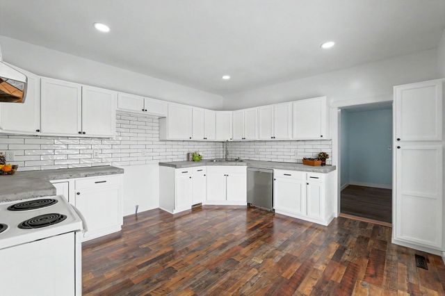 12024 SW 160th St, Rose Hill, KS 67133