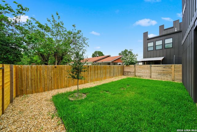 107 DOWDY ST, San Antonio, TX 78204