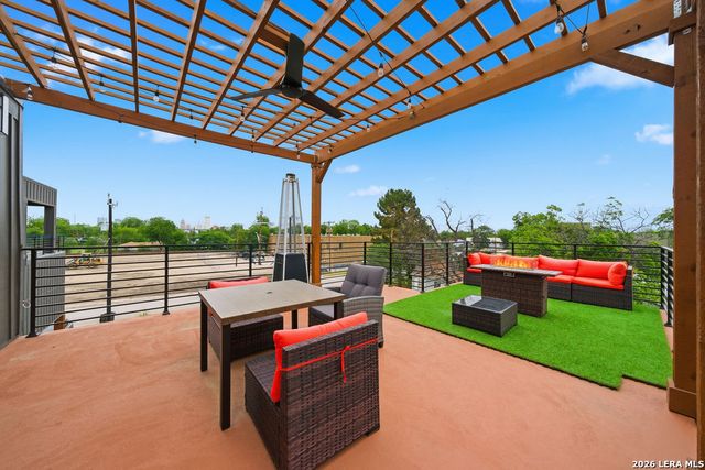 107 DOWDY ST, San Antonio, TX 78204