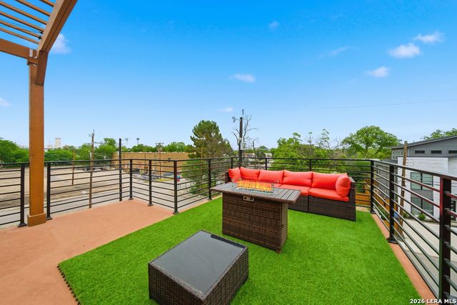 107 DOWDY ST, San Antonio, TX 78204