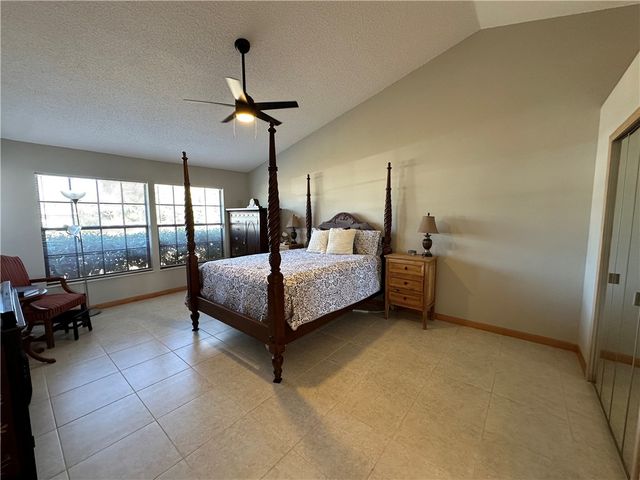 1001 Carnation Drive, Sebastian, FL 32958