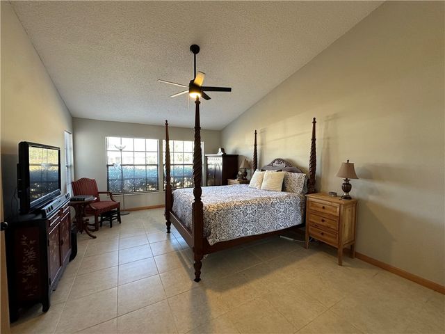 1001 Carnation Drive, Sebastian, FL 32958