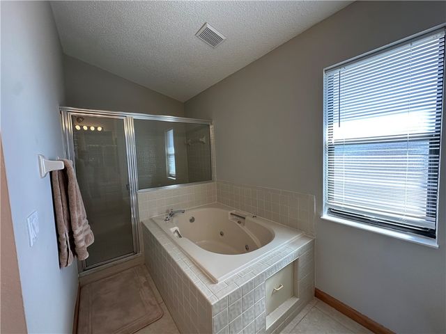 1001 Carnation Drive, Sebastian, FL 32958