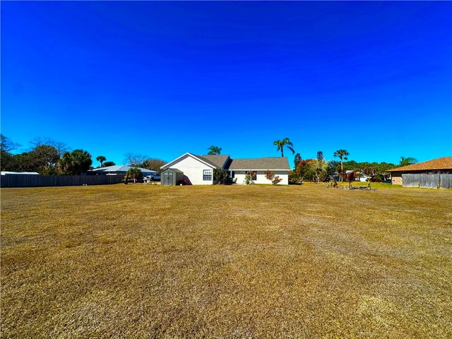 1001 Carnation Drive, Sebastian, FL 32958