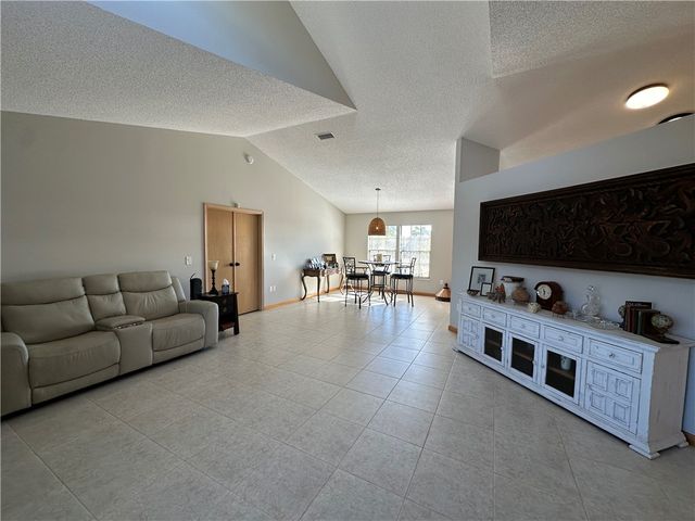 1001 Carnation Drive, Sebastian, FL 32958