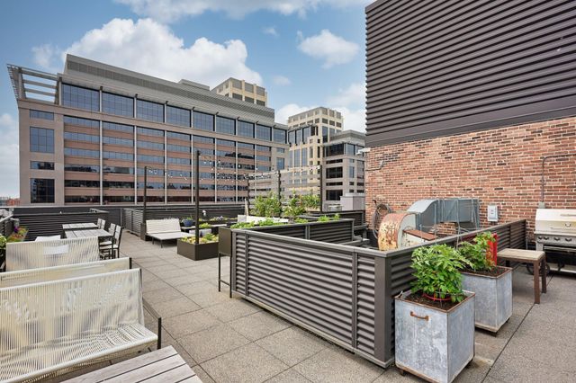 250 Park Avenue 601, Minneapolis, MN 55415